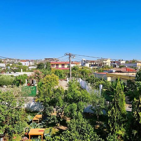 Guest House Vila Elezi Durres Ruang foto